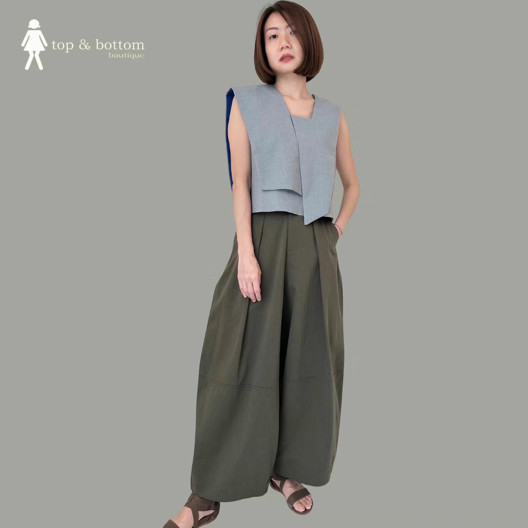 SOLID ASYMMETRIC CROP BLOUSE