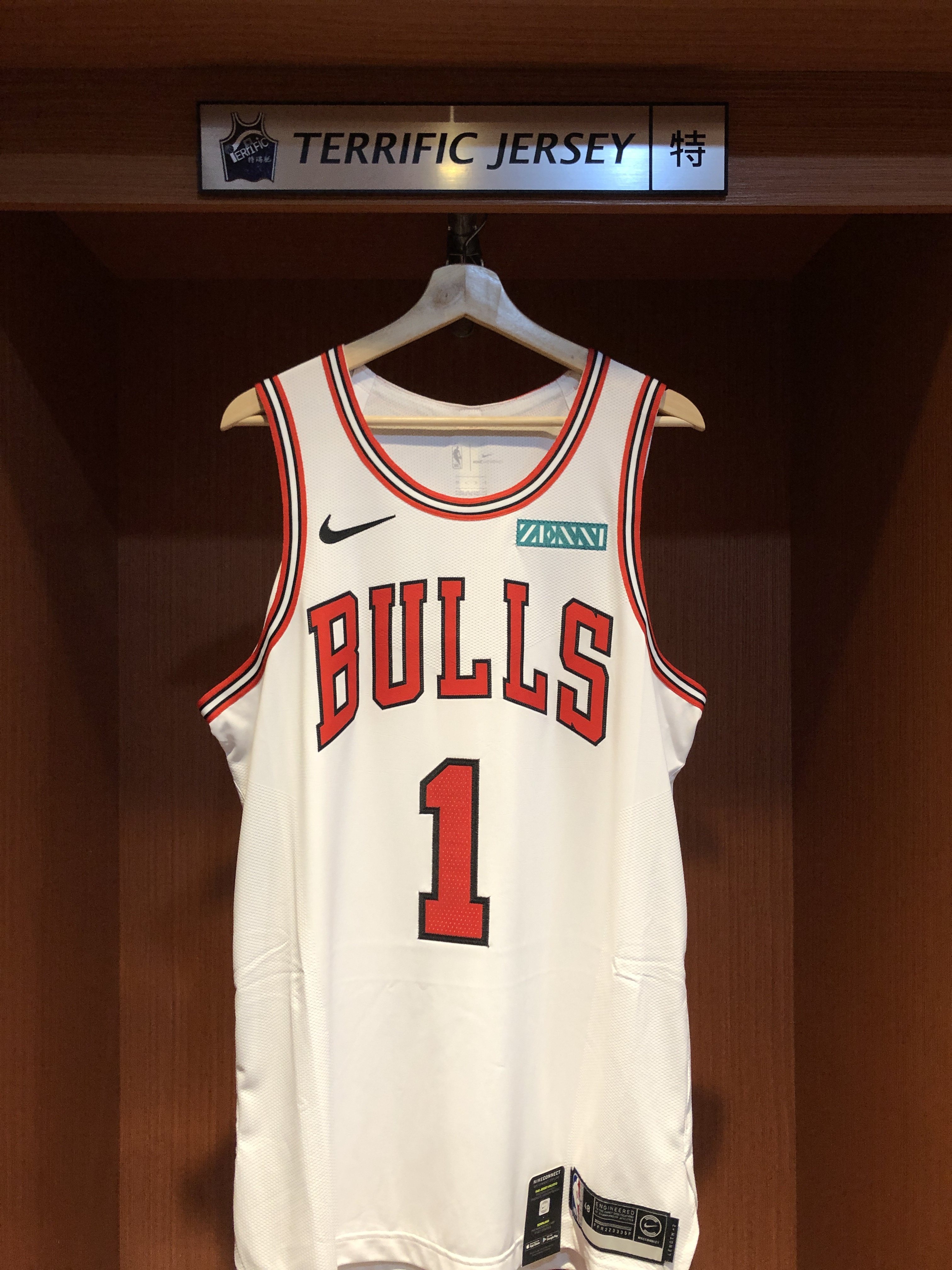 NBA球衣 Derrick Rose 芝加哥公牛白 Association Nike Authentic 球員版 電繡 含贊助商標 全新