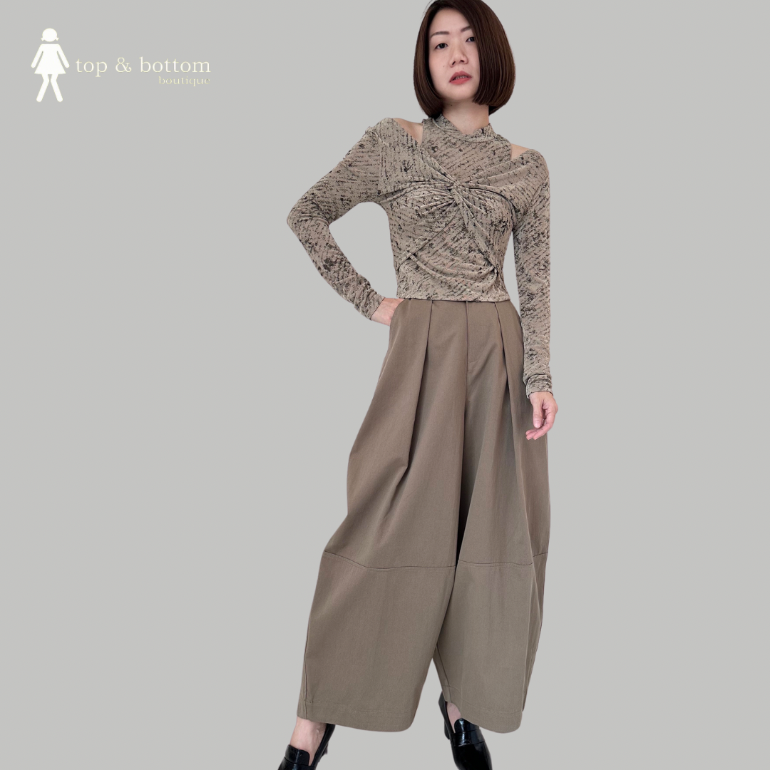 LONG SLEEVE PRINTED HIGH NECK BLOUSE