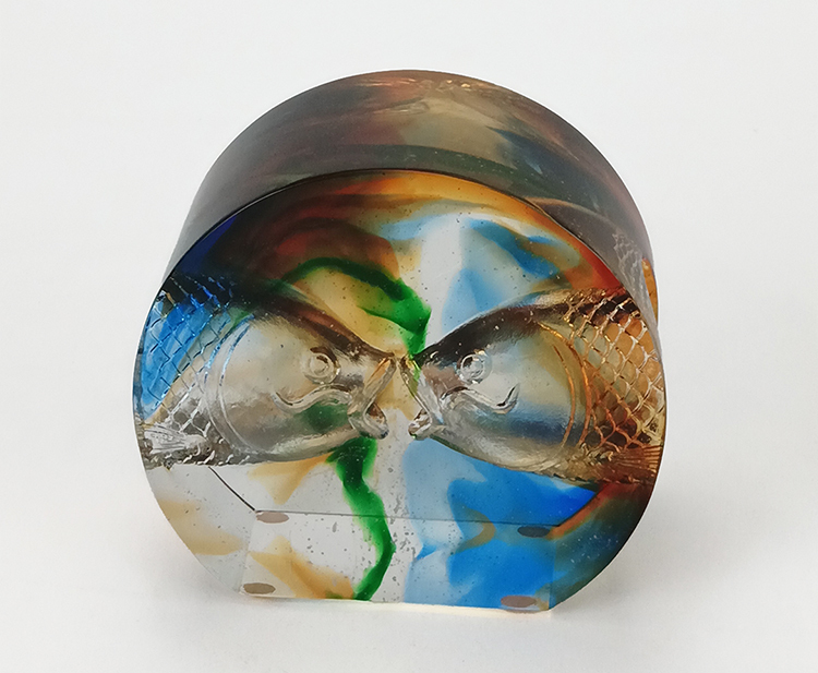 鹿港窯禮品館│精緻內雕琉璃藝術:象徵愛與利的完美結合