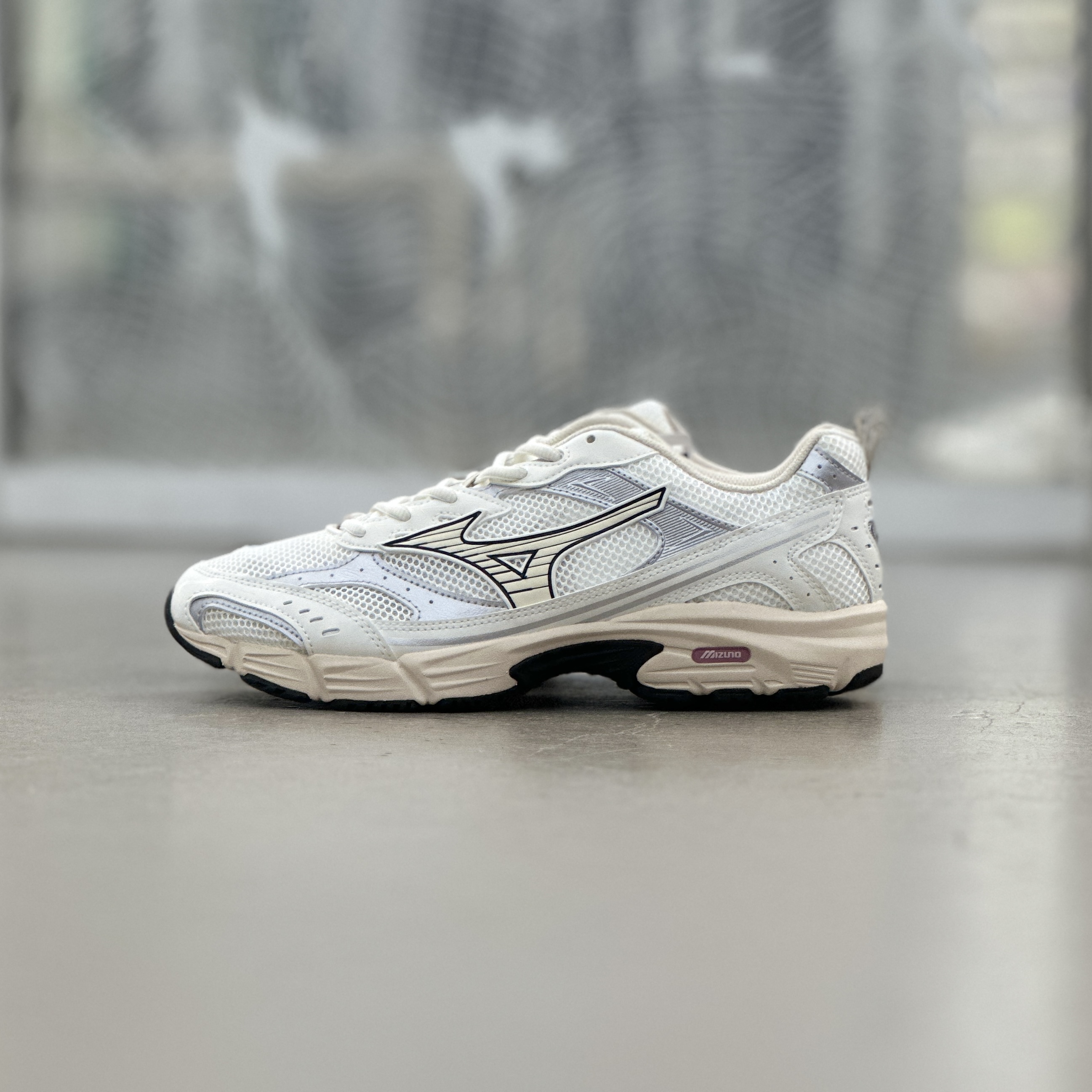 Mizuno MXR OG White Cream l D1GA245104