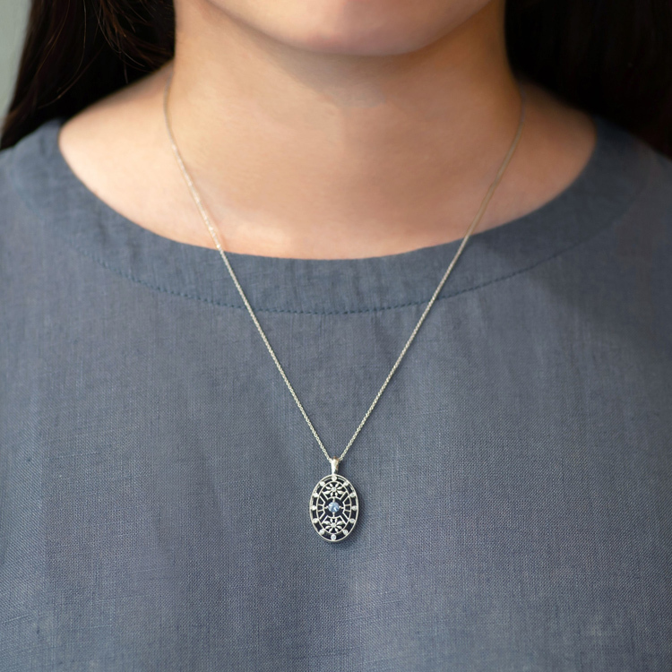 藍寶石18K蕾絲墜 美好年代風格