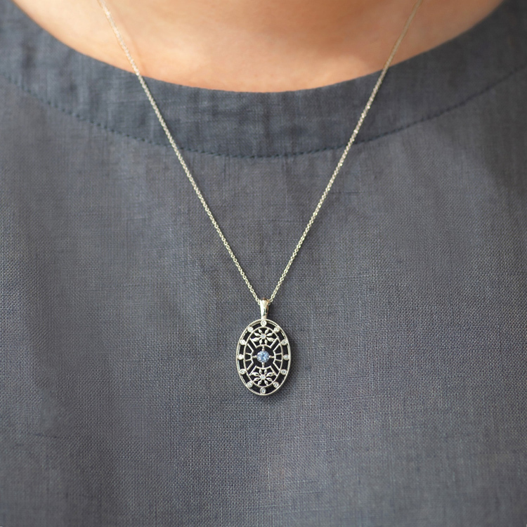 藍寶石18K蕾絲墜 美好年代風格