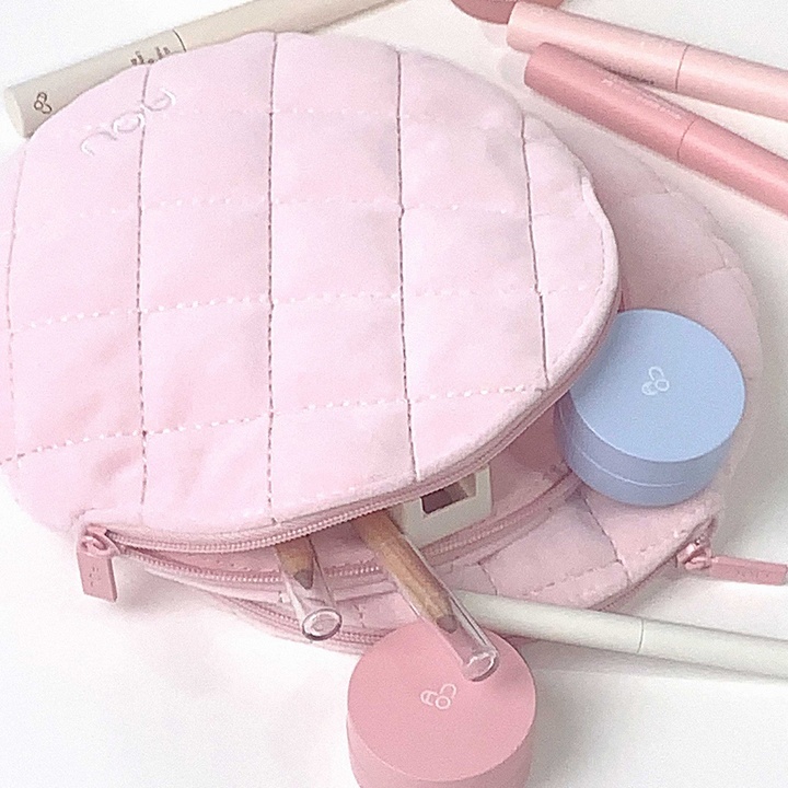 AOU Cosmetics Quilted Velvet Pouch