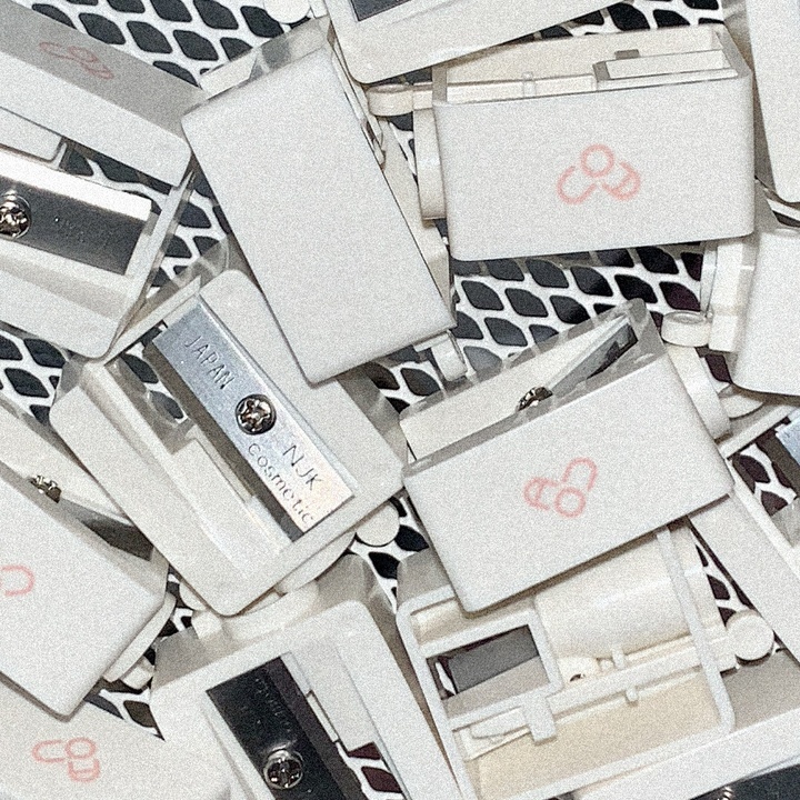 AOU Cosmetics Pencil Sharpener