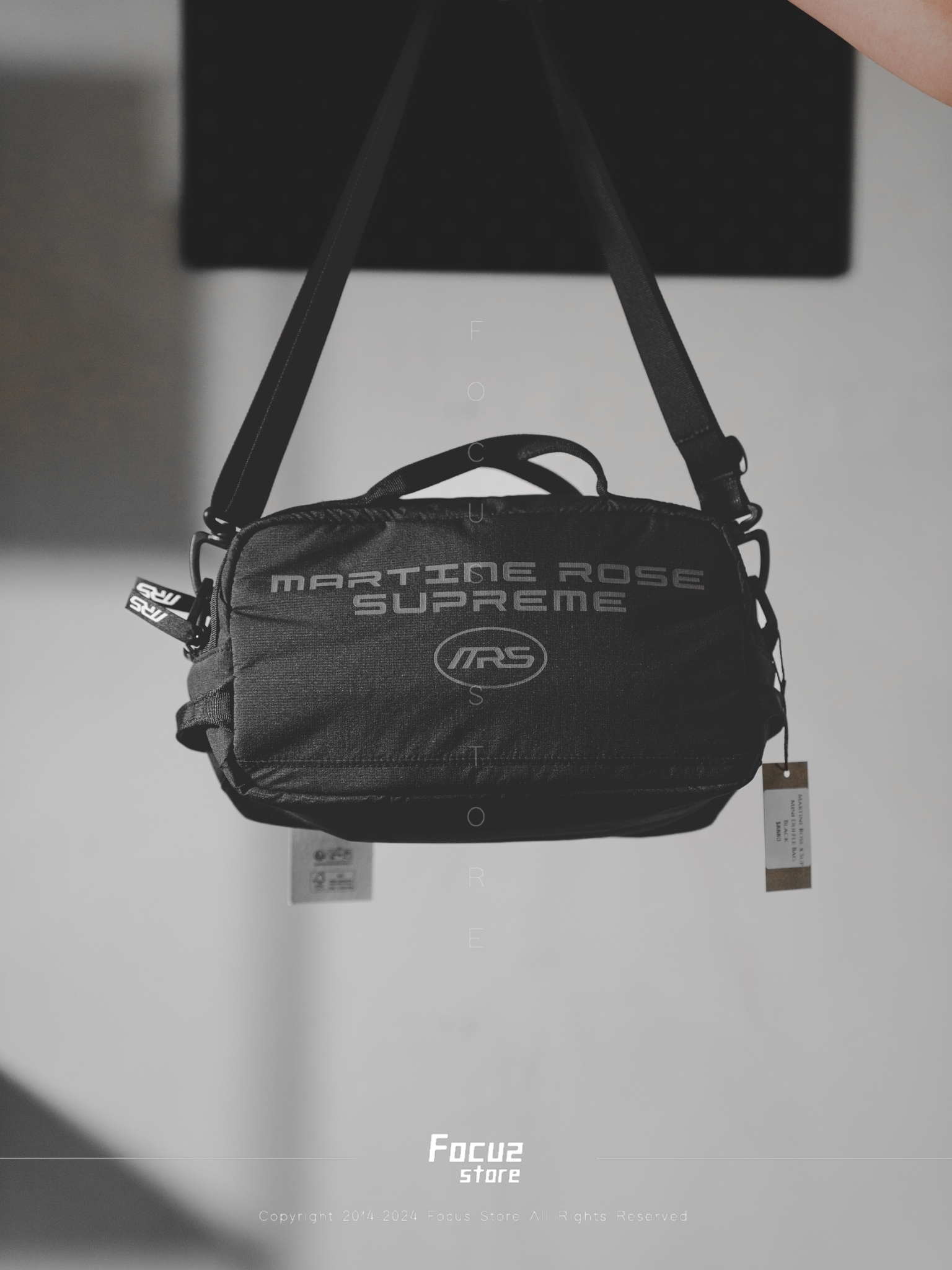 Focus Store】現貨秒發Supreme x Martine Rose Mini Duffle Ba Focus Store】現貨秒發Supreme x Martine Rose Mini Duffle Ba