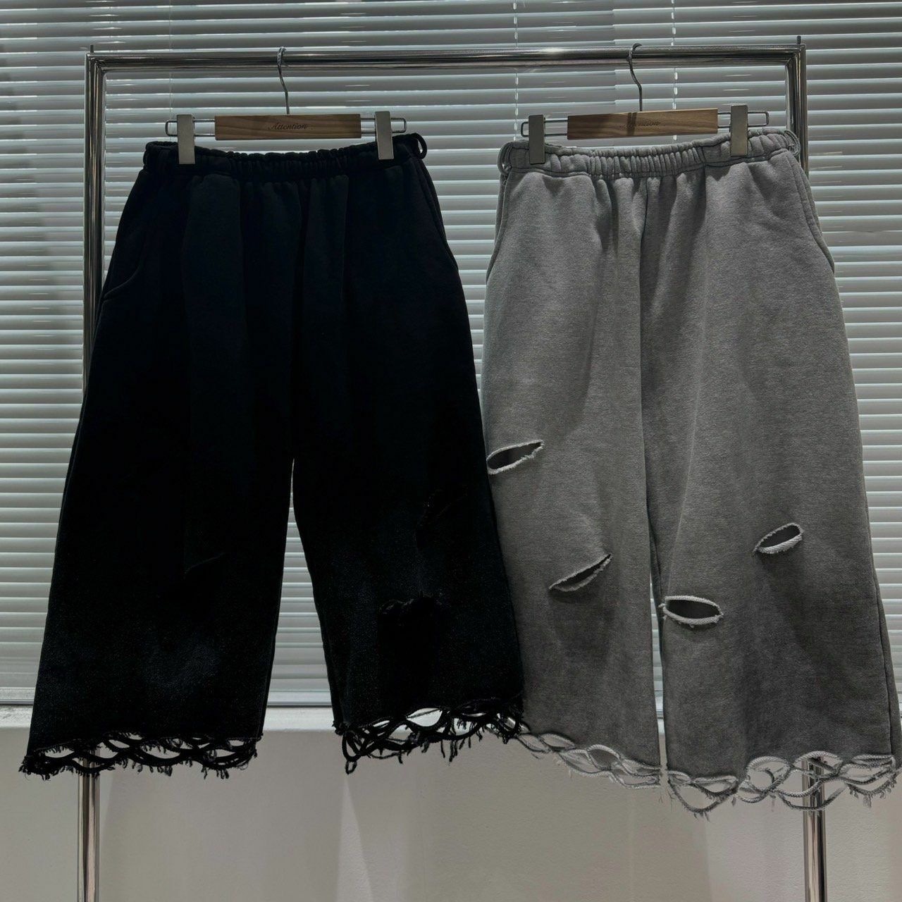 仿污破洞棉質短褲 BY ATTENTION-265P