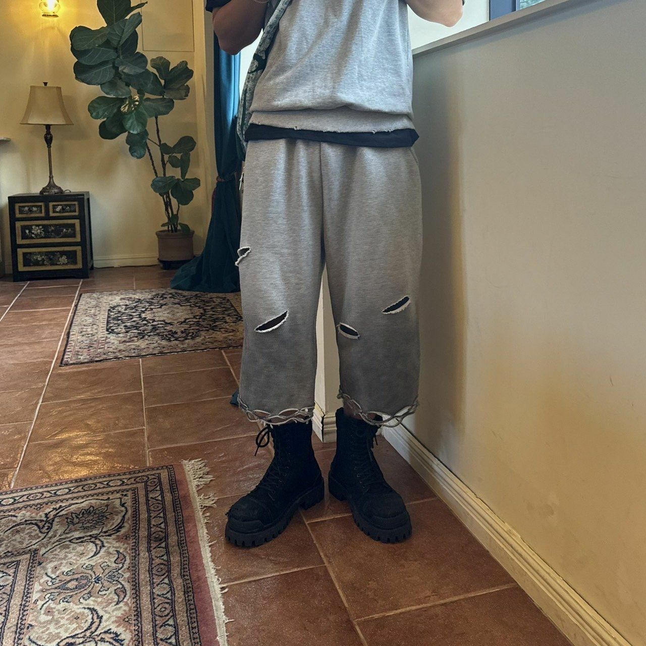 仿污破洞棉質短褲 BY ATTENTION-265P