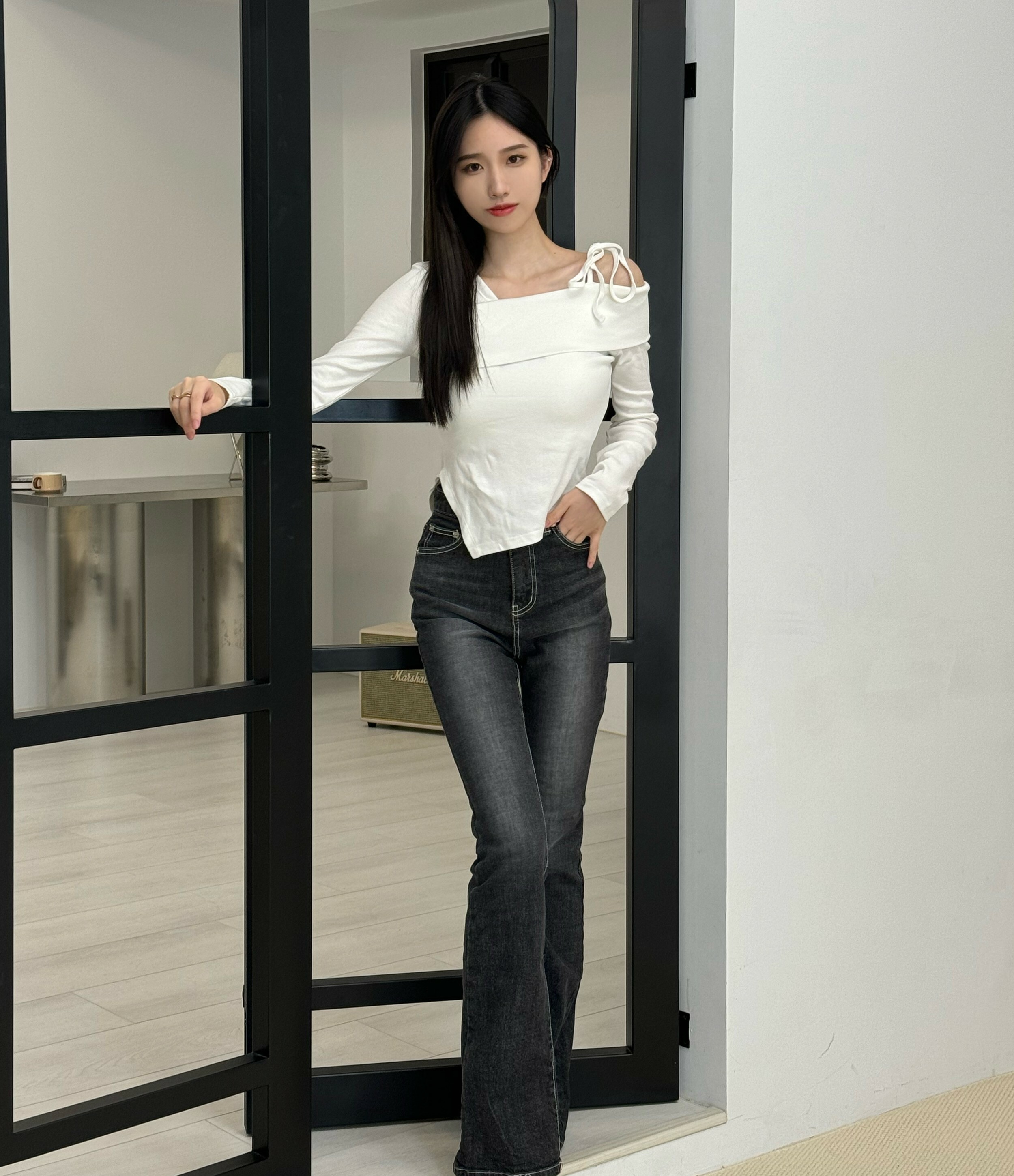 微喇叭顯瘦牛仔褲