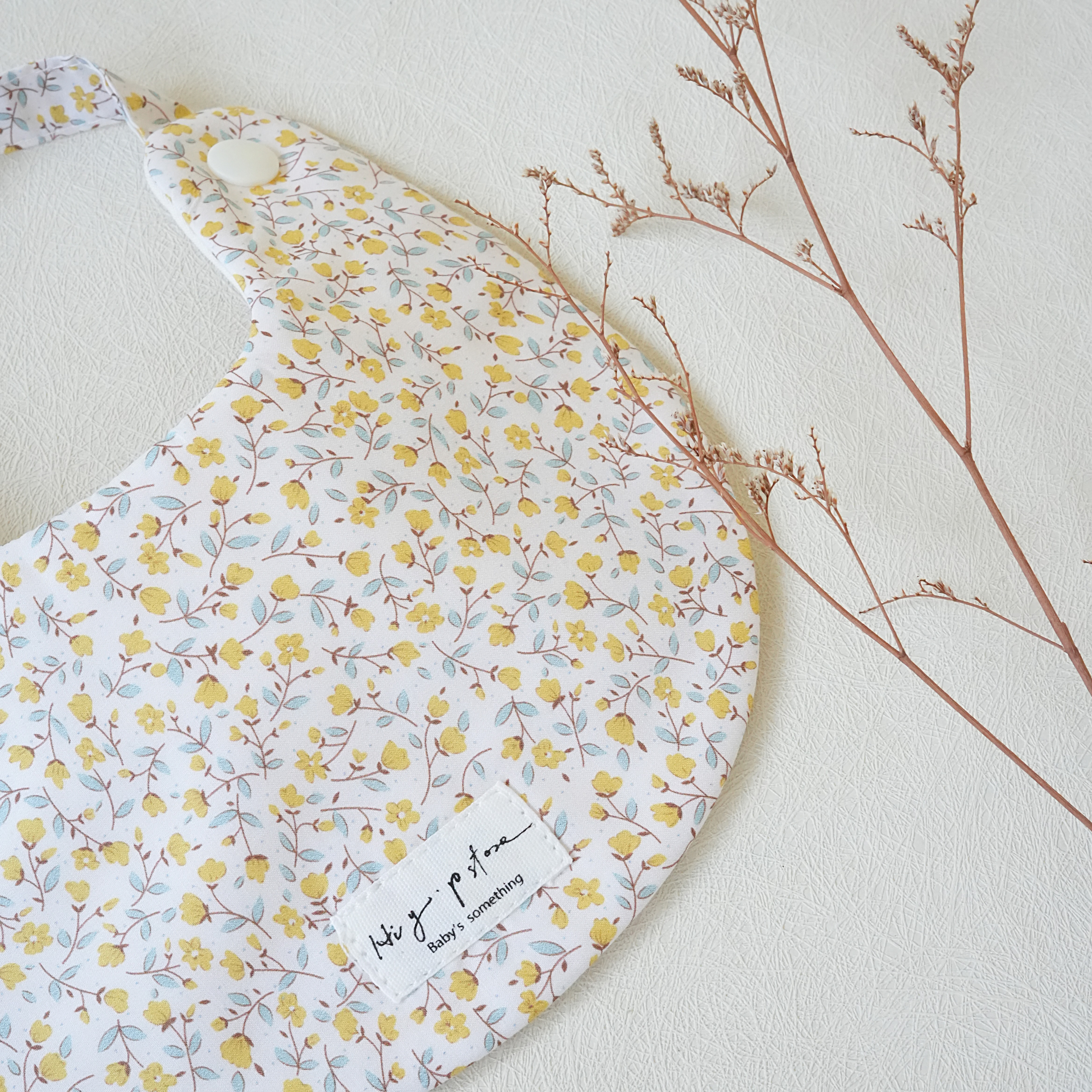 Hi Y.P store-手作圍兜-和煦小花