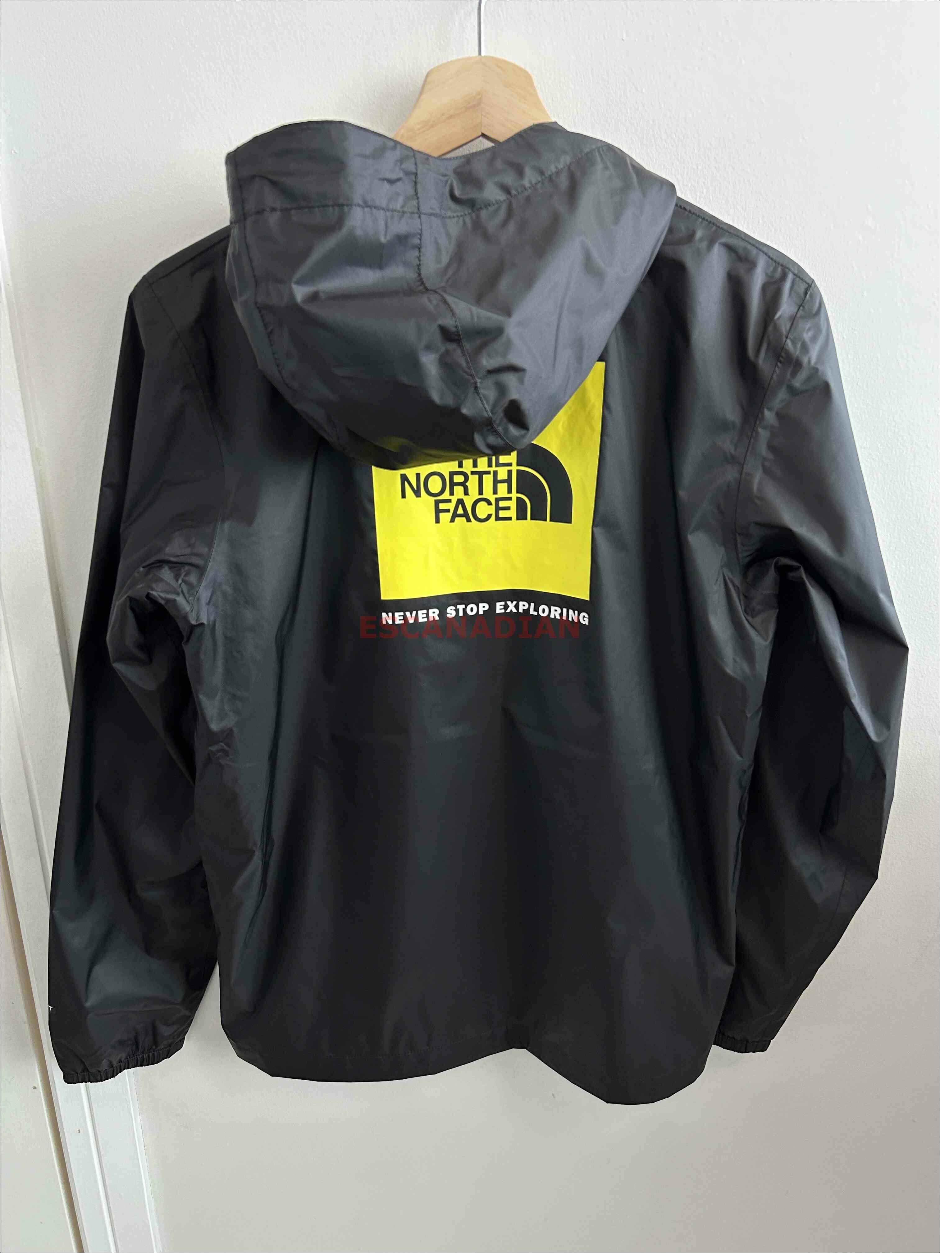 THE NORTH FACE 男大童 ZIPLINE 正反圖案 防潑水 連帽 內裡網眼 風衣外套 (前小後大)