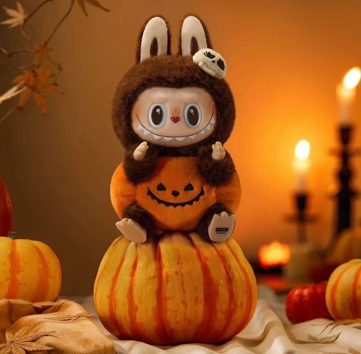 POPMART 泡泡瑪特 怪怪狂歡節系列 Labubu 坐坐南瓜 糖膠毛絨吊飾 鑰匙圈 公仔 萬聖節限定 (任買兩件711免運)/預購