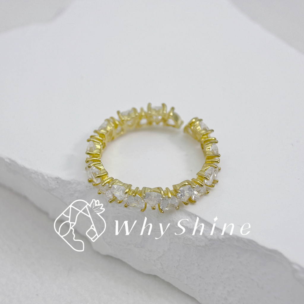 心型相肩鑲鑽戒指