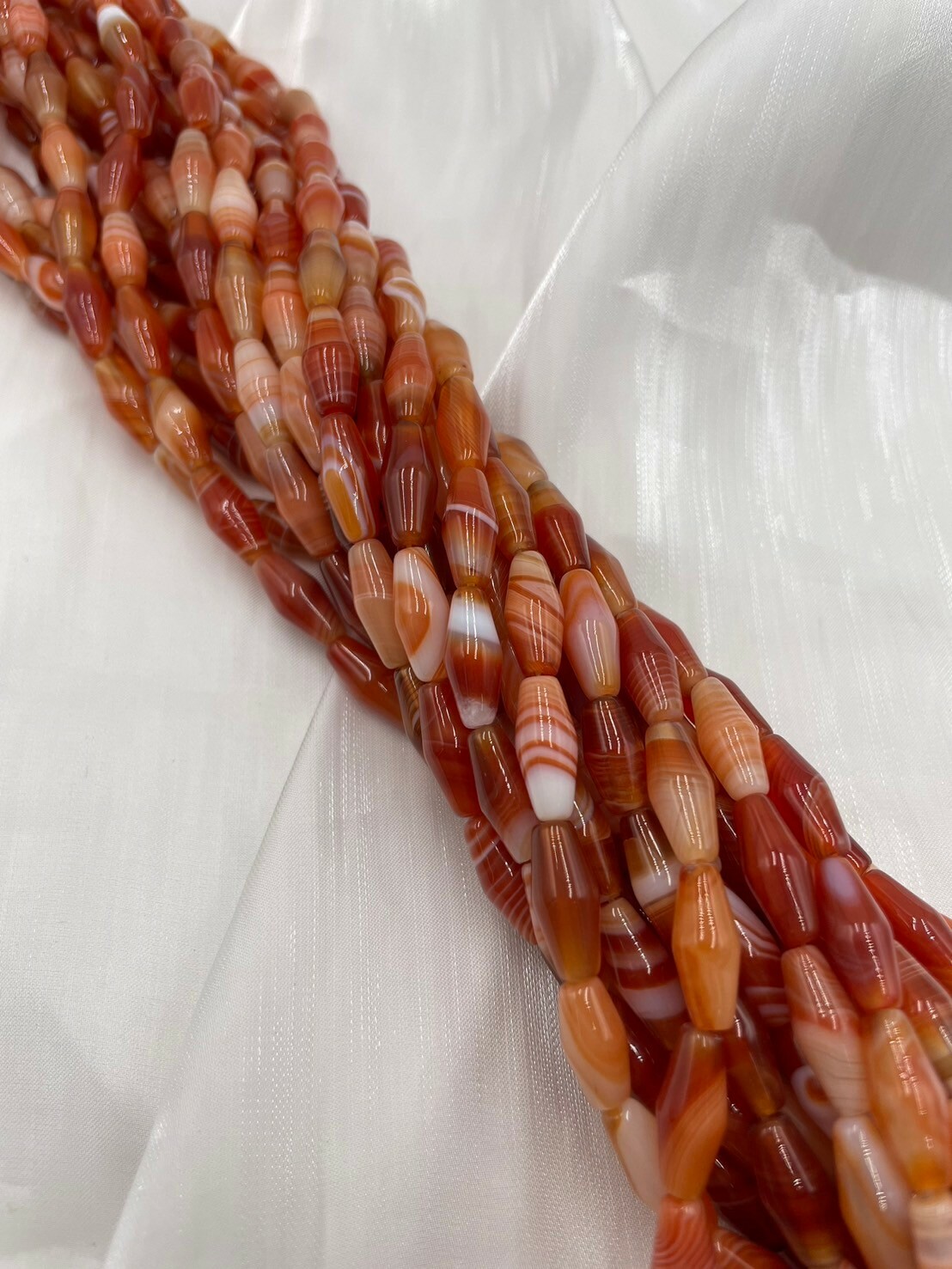 條-No.28亮面長筒菱形小瑪瑙珠6mm*15mm約25顆