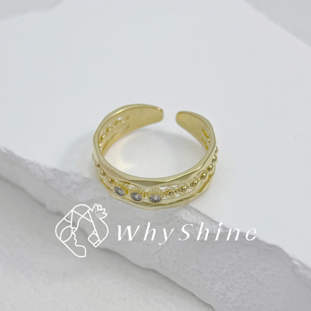 三圈對稱鑲鑽戒指