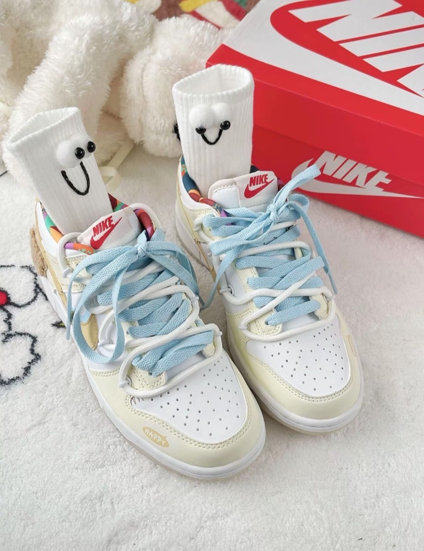 Nike Dunk Low GS 白色 黃色 奶油 蛋糕小熊 FN8913141(Team4-蛋糕小熊)