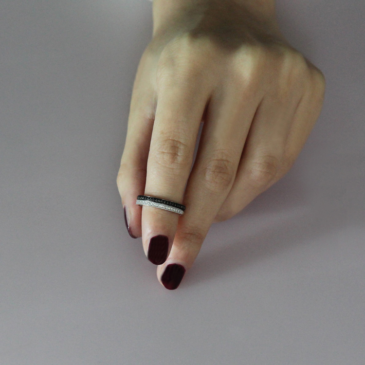 黑鑽18K極細永恆線戒