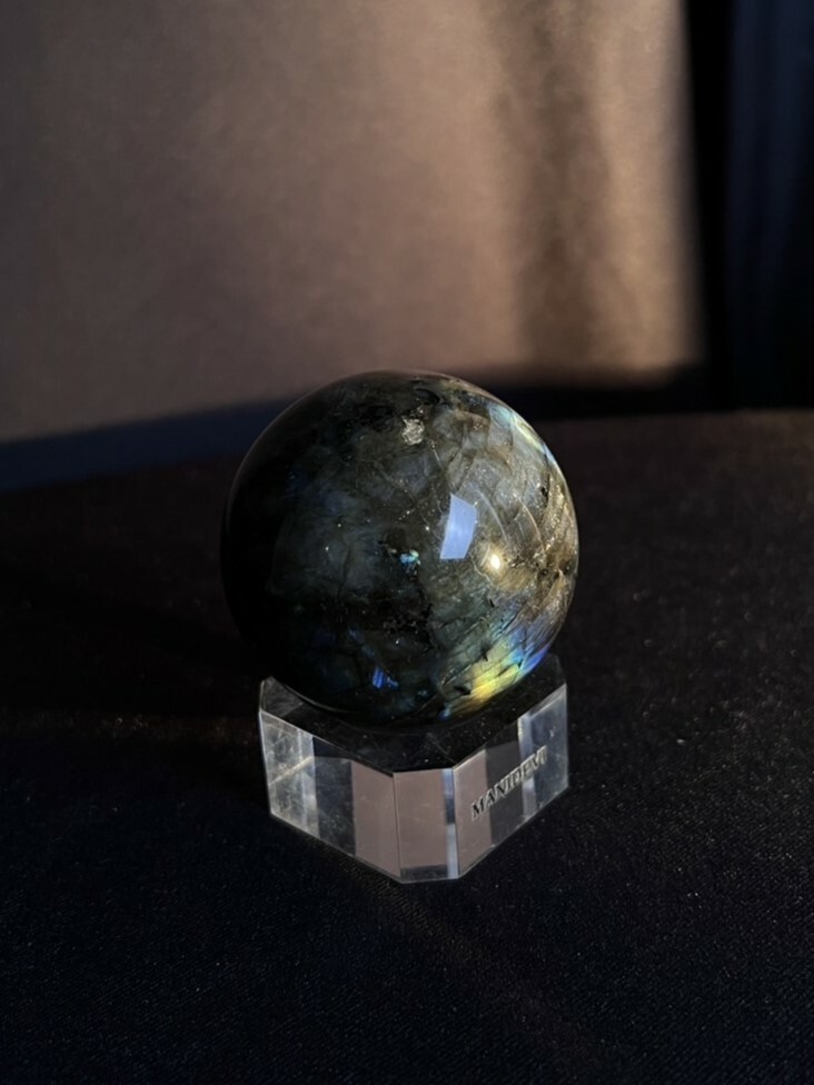 拉長石球 Labradorite