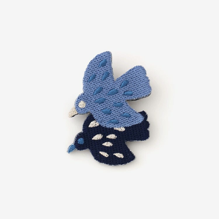 SOU・SOU 刺繡胸針 / 鳥 灰藍色