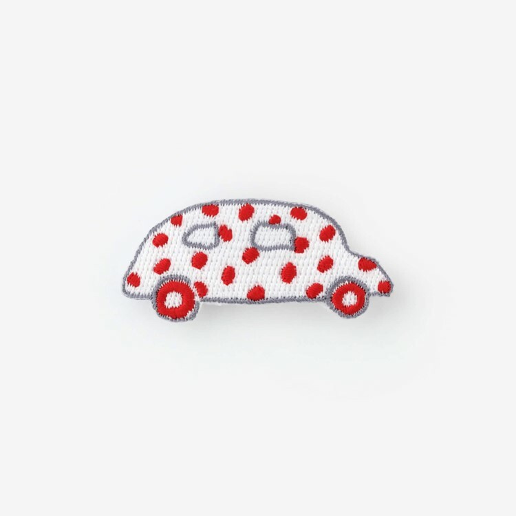 SOU・SOU 刺繡胸針 / 汽車 紅點