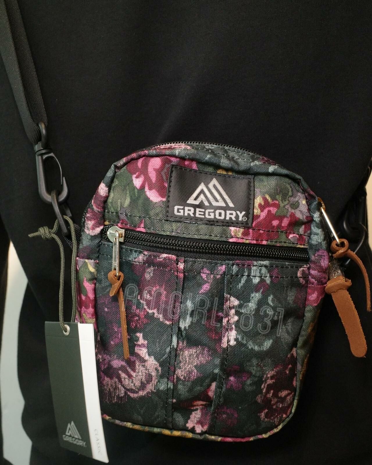 GREGORY QUICK POCKET M RUSTY TAPESTRY X GARDEN TAPESTRY 紫花併綠花