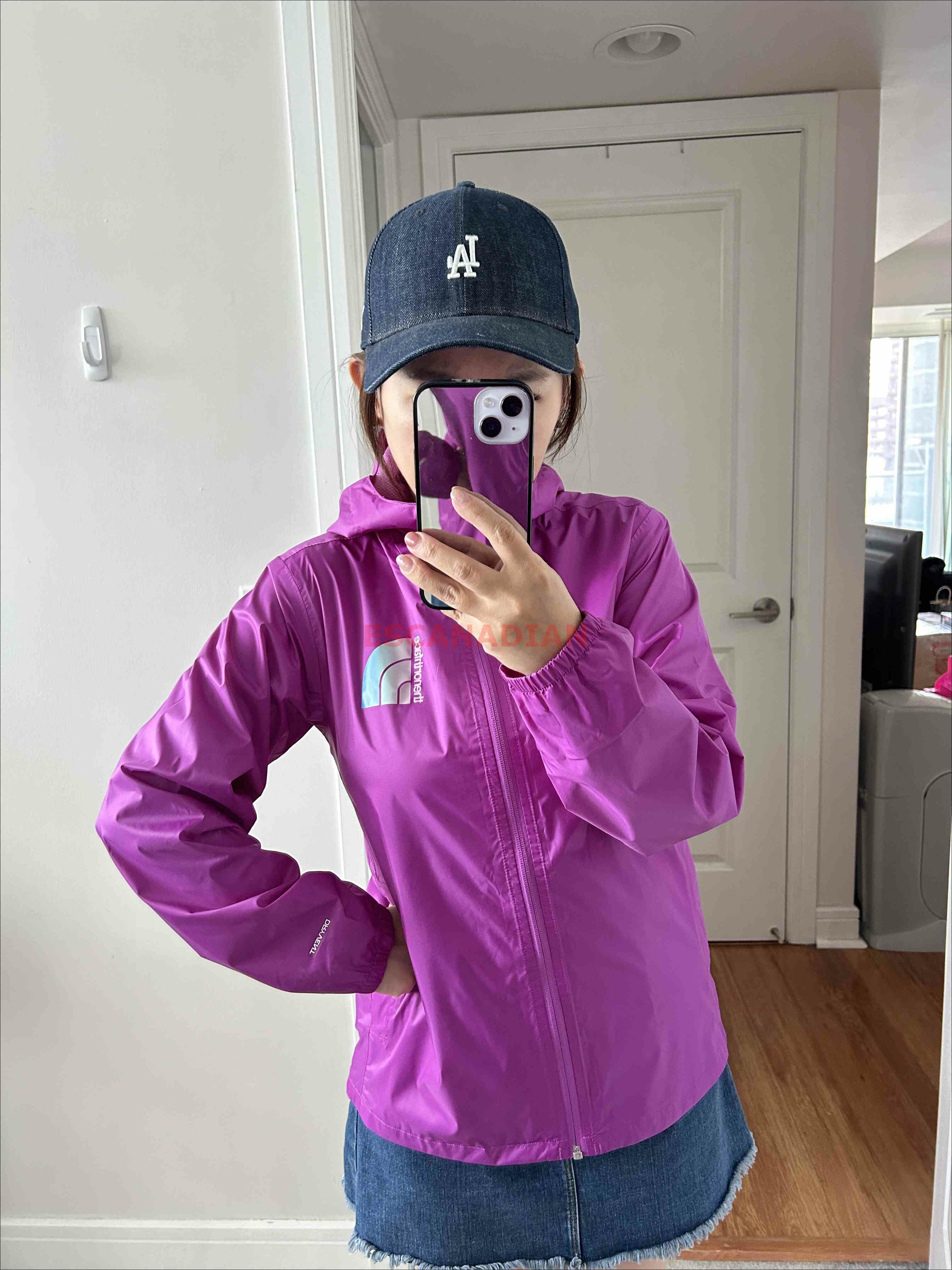 THE NORTH FACE 女大童 ZIPLINE 防水 防風 內裡網眼 連帽 風衣外套