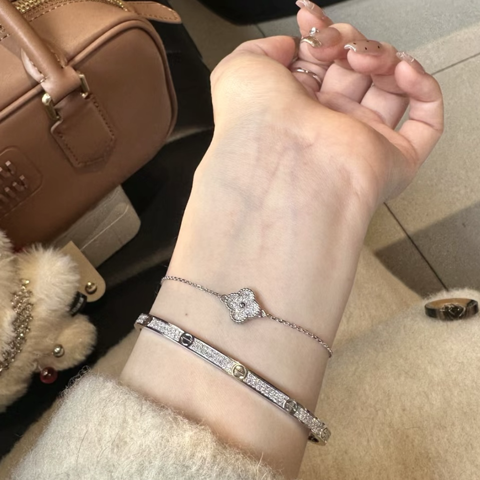 18k mini滿天星單花滿鑽四葉草”激光高奢定製手鍊