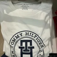 [S] TOMMY HILFIGER BIG LOGO ROUND TH T-SHIRT,WHITE, 78JB302-100 (STH829)