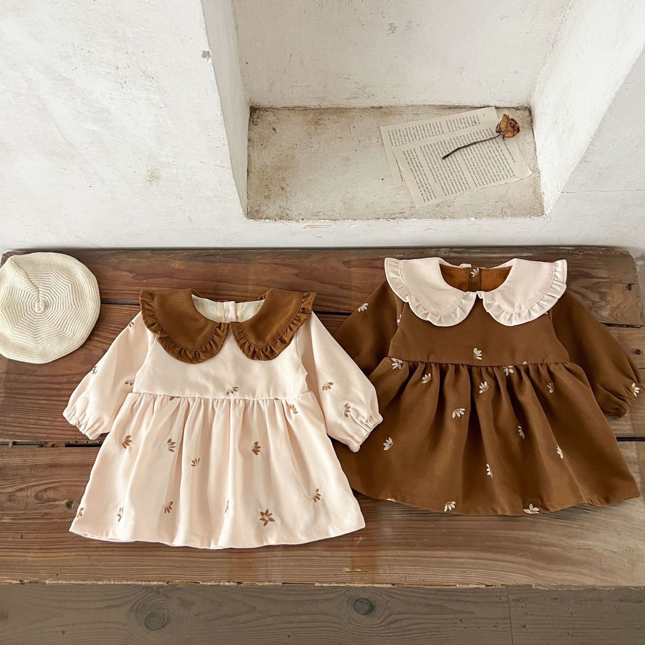 純棉刺繡花領子洋裝