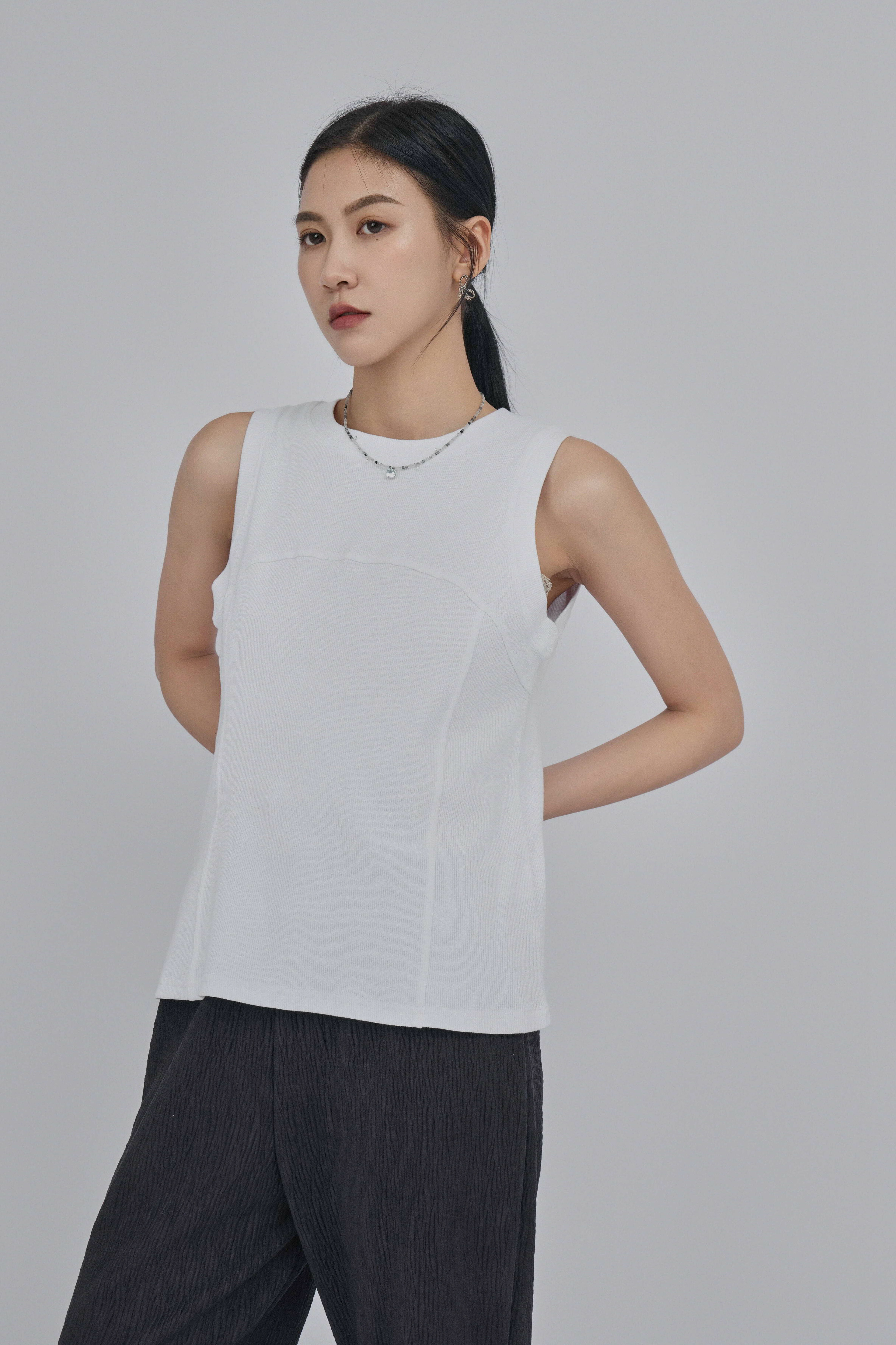 裝飾弧線棉針織背心（現貨款式）