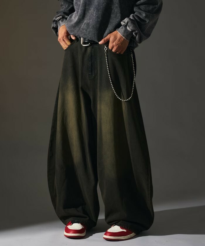 "代購" MR. HEARTS 復古水洗寬輪廓 牛仔褲