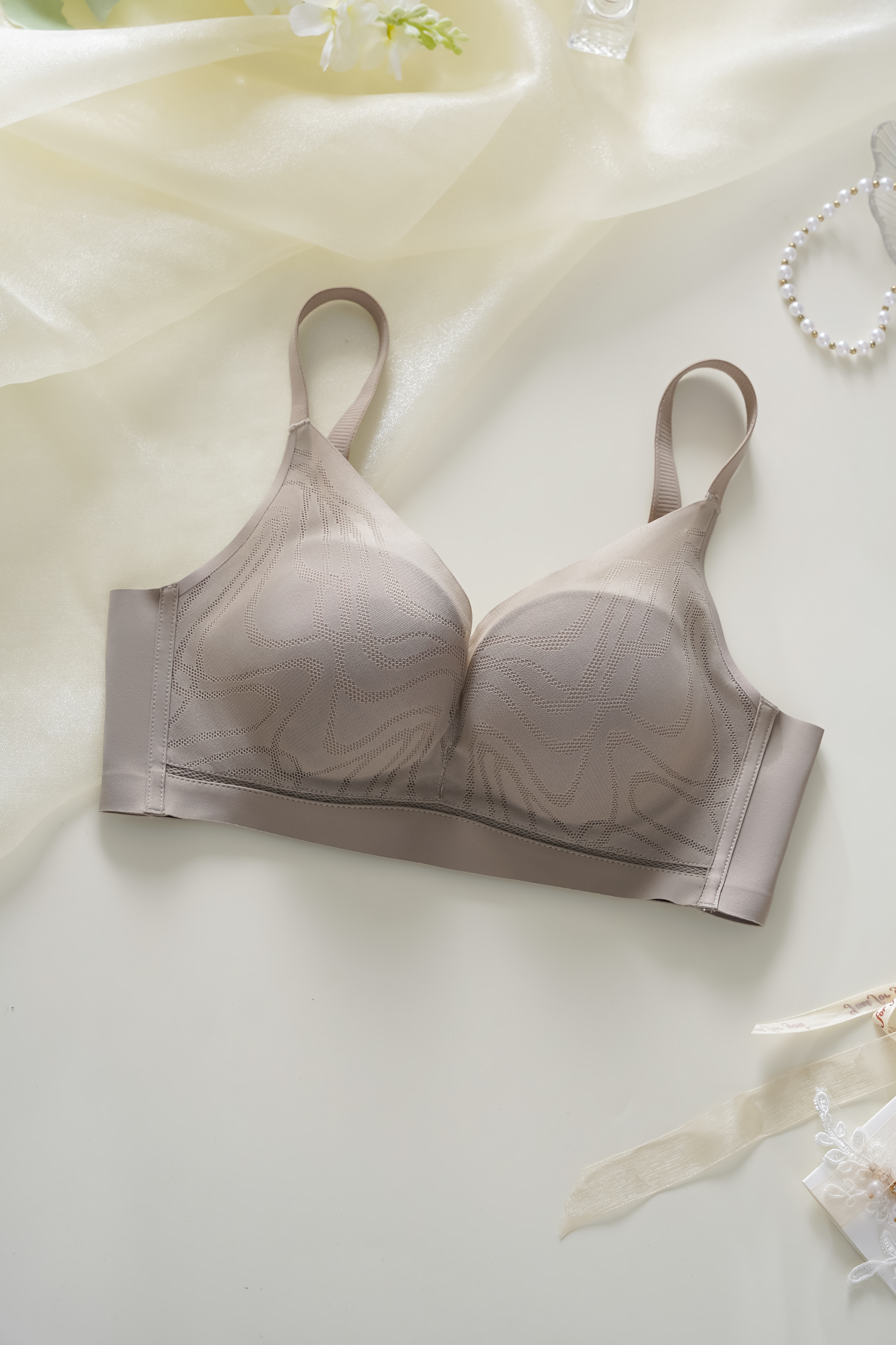 gentle 溫柔網紗蠶絲全包覆集中無鋼圈内衣-咖啡 (5色)