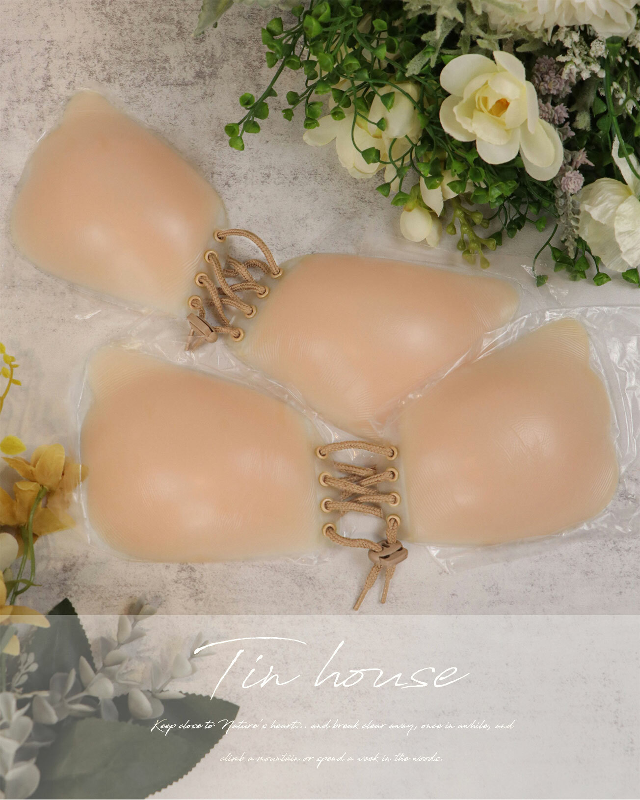 銷售破千 ! 超集中薄貼爆乳矽膠隱形內衣