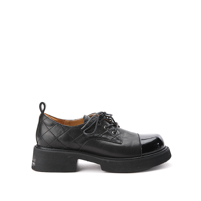 Quilted Oxford Shoes