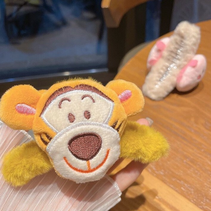 Winnie the Pooh Series Plush Hair Claw