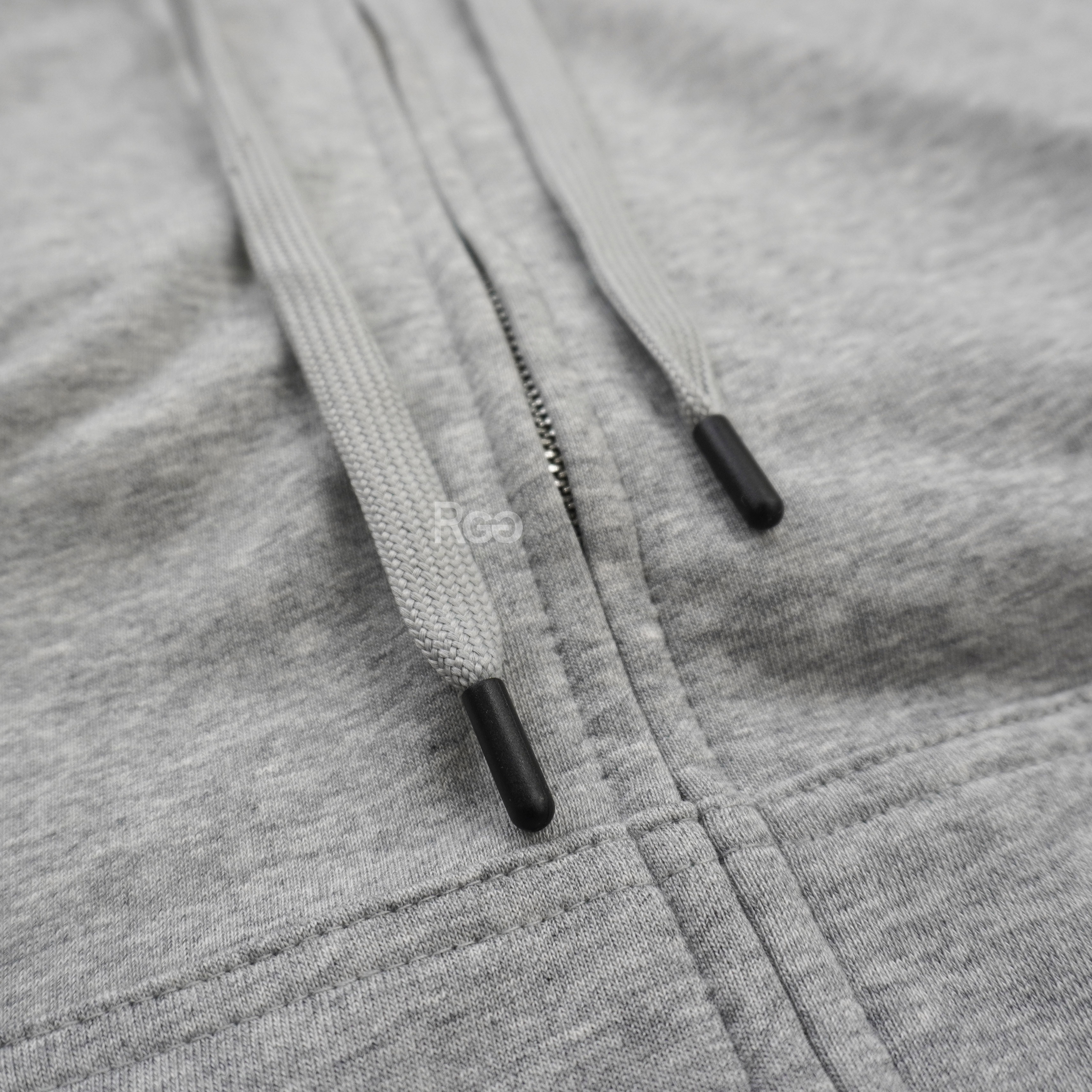 ArriveGuide 重磅寬版落肩連帽外套帽繩細節照