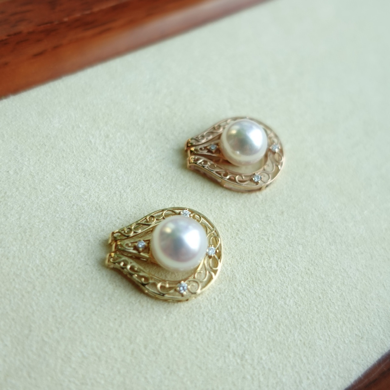 寶石級光輝 - 18K金日本Akoya珍珠鑽石吊墜 (8-8.5mm)