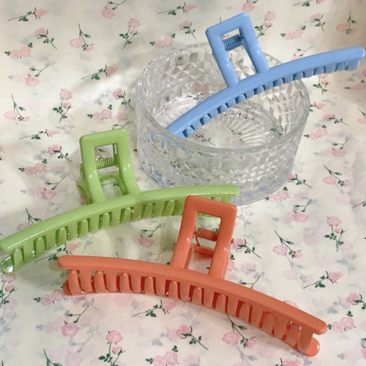 [2 FOR RM10] Simple Line Colourful Hair Claw