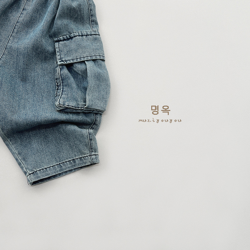 百搭大口袋牛仔褲