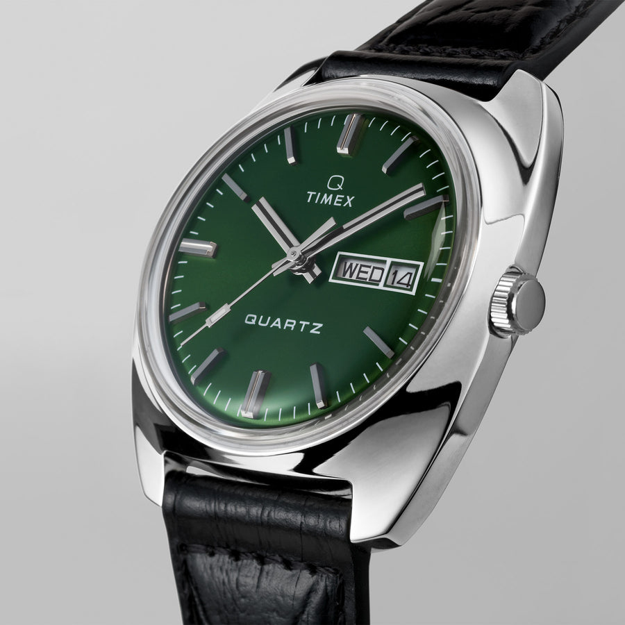 Timex Q 1979 Reissue 38mm Silver Navy Red | Watches.com