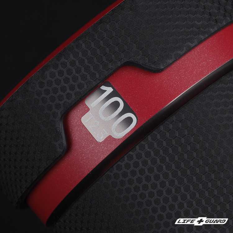 LIFE+GUARD SAMYANG V-AF 100mm T2.3 貼膜質感特寫，LIFE+GUARD 設計風格