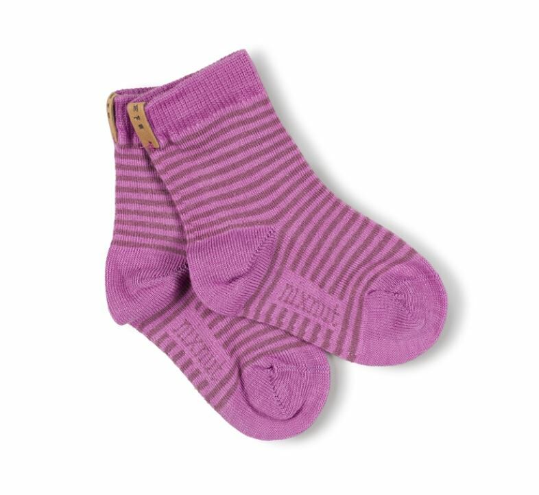 NIXNUT 棉製條紋短襪 Striped Socks Berry