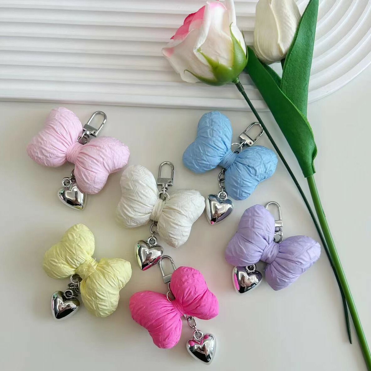 《4863》甜美立體蝴蝶結愛心吊飾