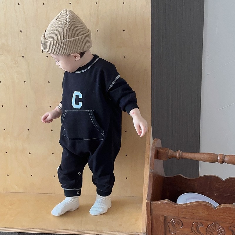 休閒風字母爬服