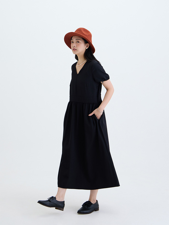 舒纖V領腰帶剪接洋裝