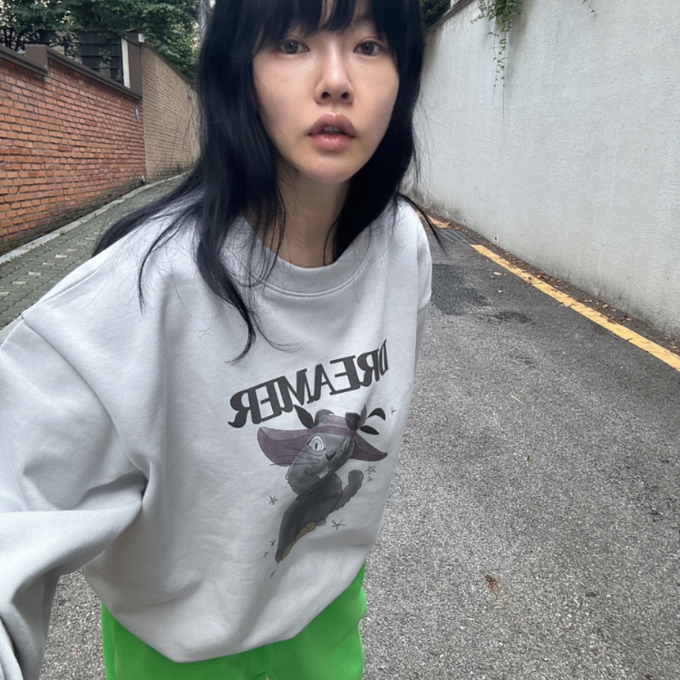韓國 VL Dreamer度假貓咪 長袖定番大學T 淺灰
