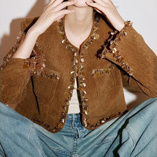 焦糖咖亮片滾邊圓領小香外套XS-M (Elegant & Love)