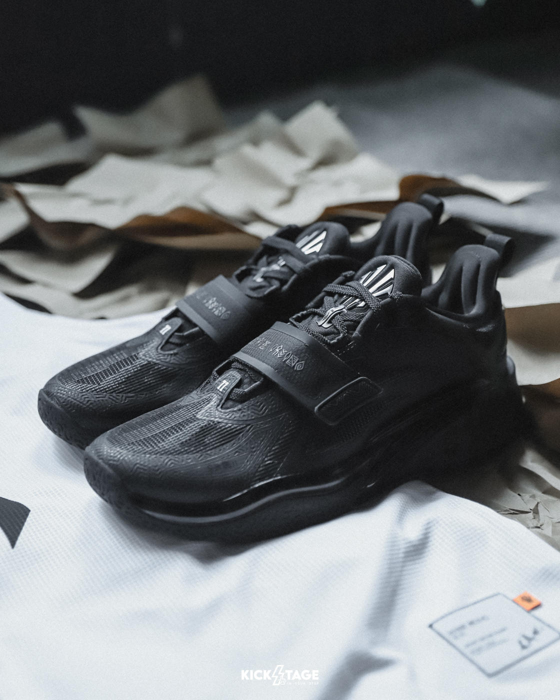 <連線代購商品>ANTA KAI 1 黑暗騎士 全黑 黑武士 凱里歐文 籃球鞋 實戰鞋【112431102S-10】歐文1