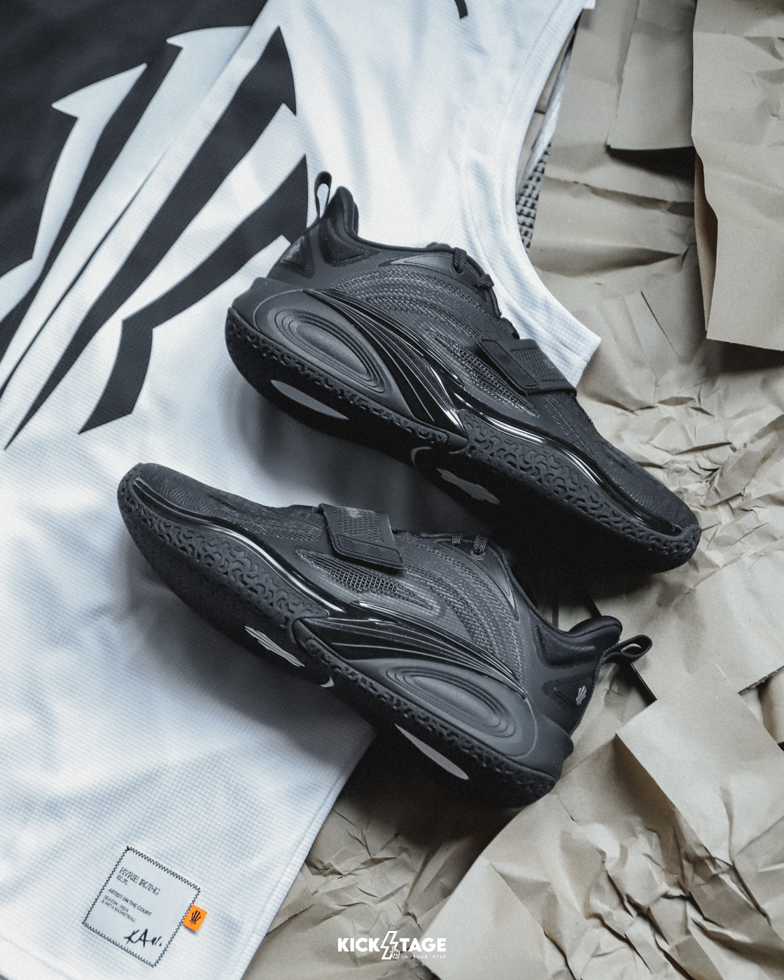 <連線代購商品>ANTA KAI 1 黑暗騎士 全黑 黑武士 凱里歐文 籃球鞋 實戰鞋【112431102S-10】歐文1