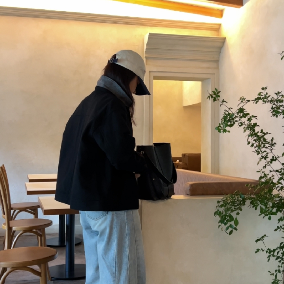 C01配色領拉鍊羊毛外(黑)